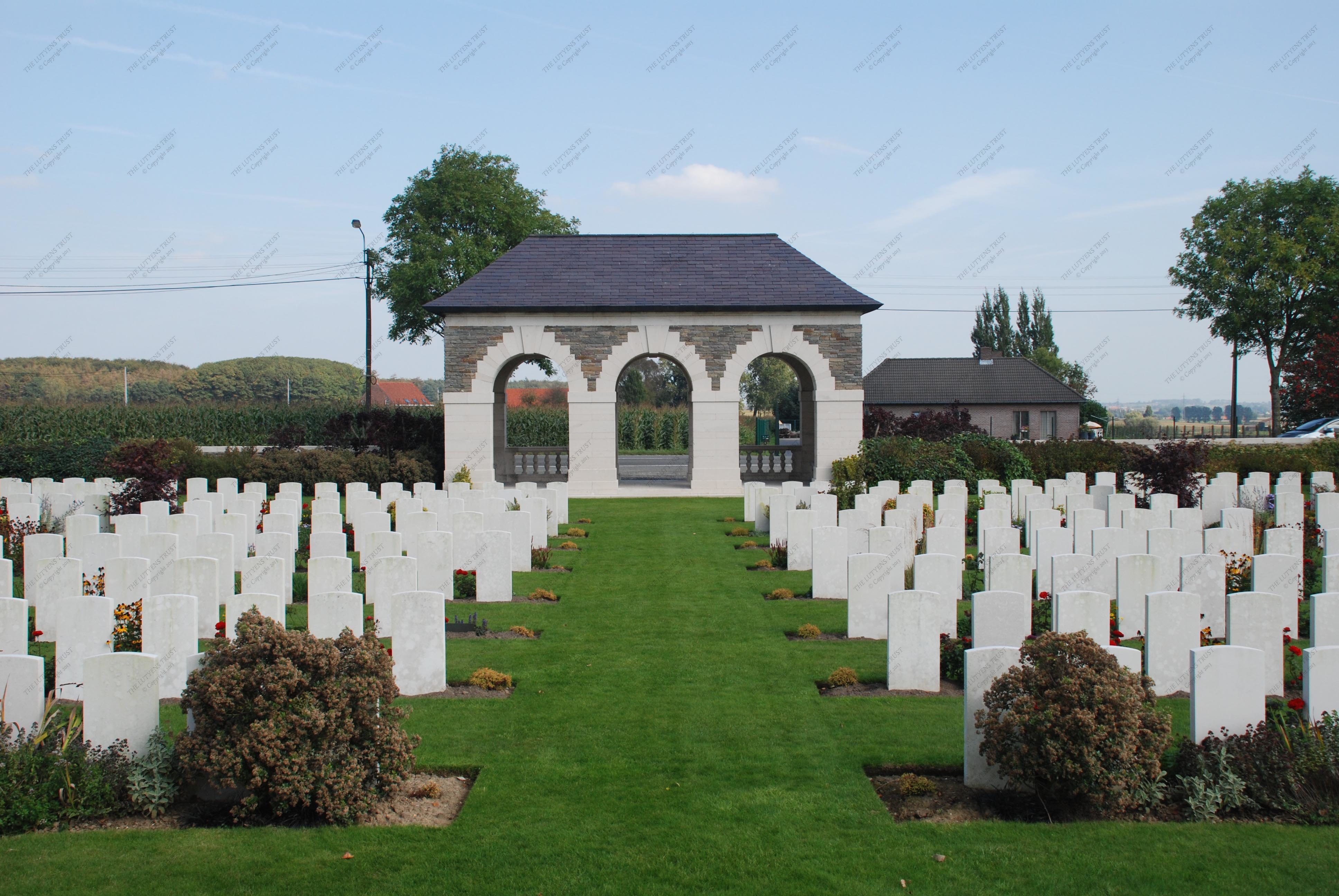 Oosttaverne Wood Cemetery