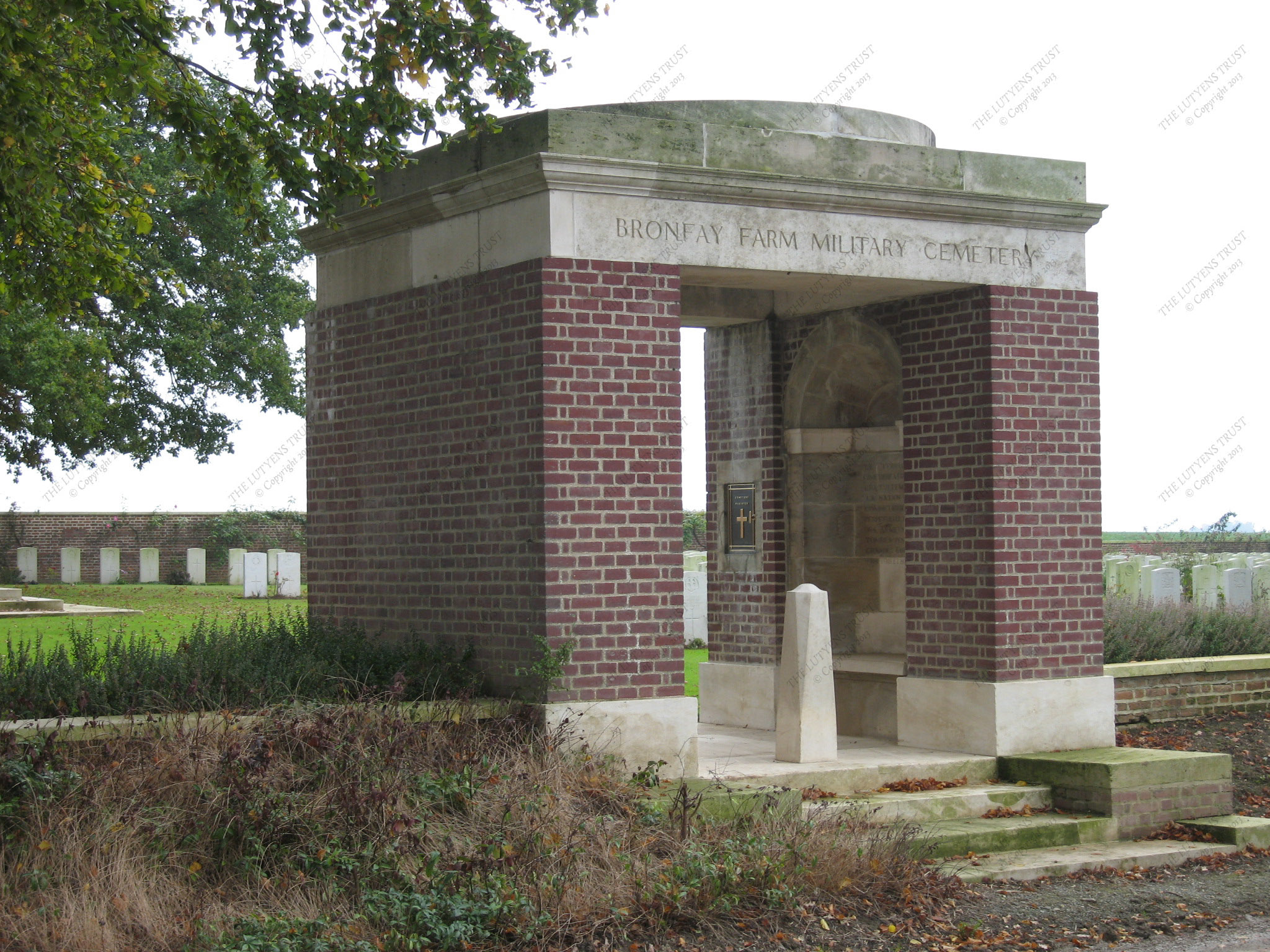 Bronfay Farm Military Cemetery, Bray-sur-Somme