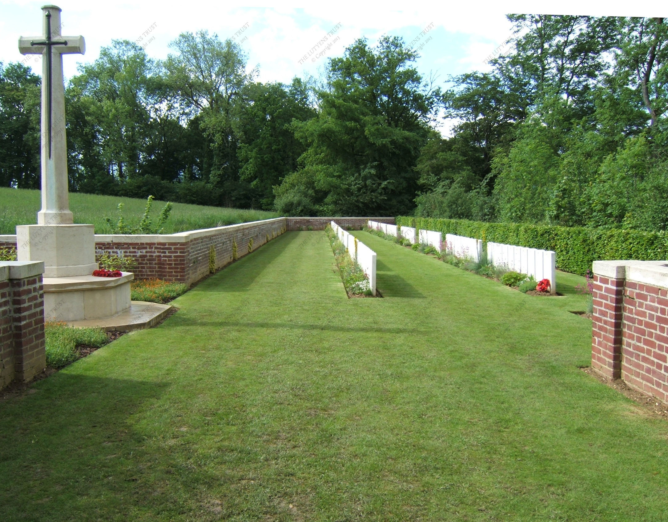 Devonshire Cemetery, Mametz